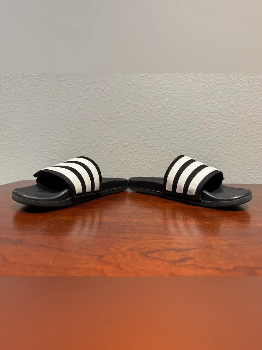 adidas Kids Black and White Slide Sandals with Striped Velcro Strap kids size 4